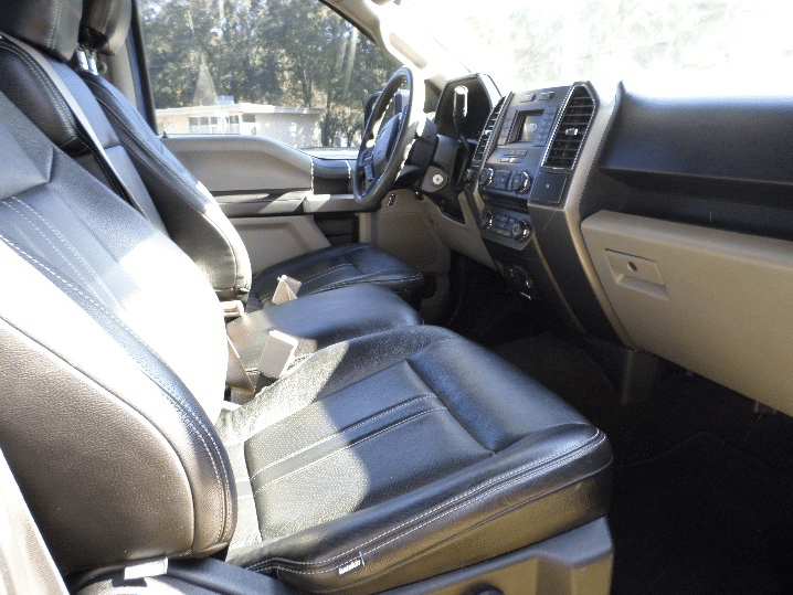 interior-blue-truck